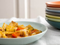 Fisch-Suppe mit Weißkraut und Chicorée