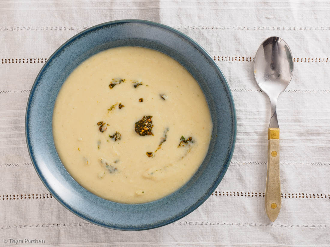 Blumenkohl-Mandelmilch-Suppe