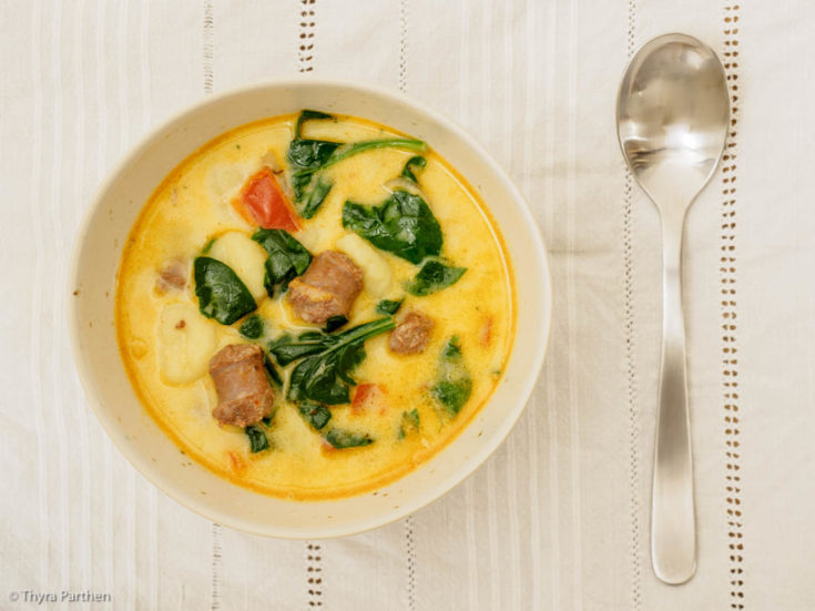 Gnocchi-Eintopf mit Spinat und Merguez